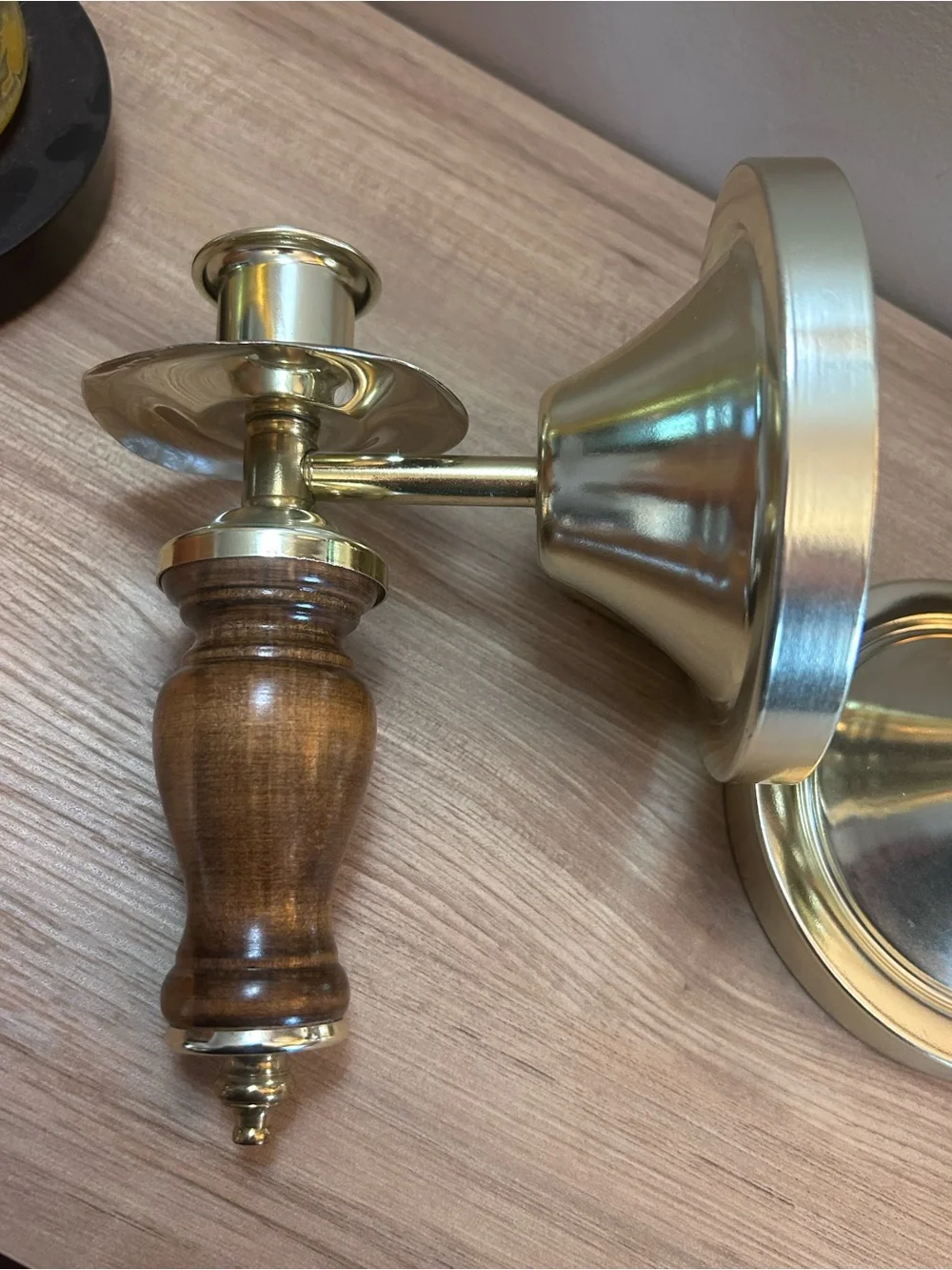 Brass and Brown Wood Wall sconces — Set of 4